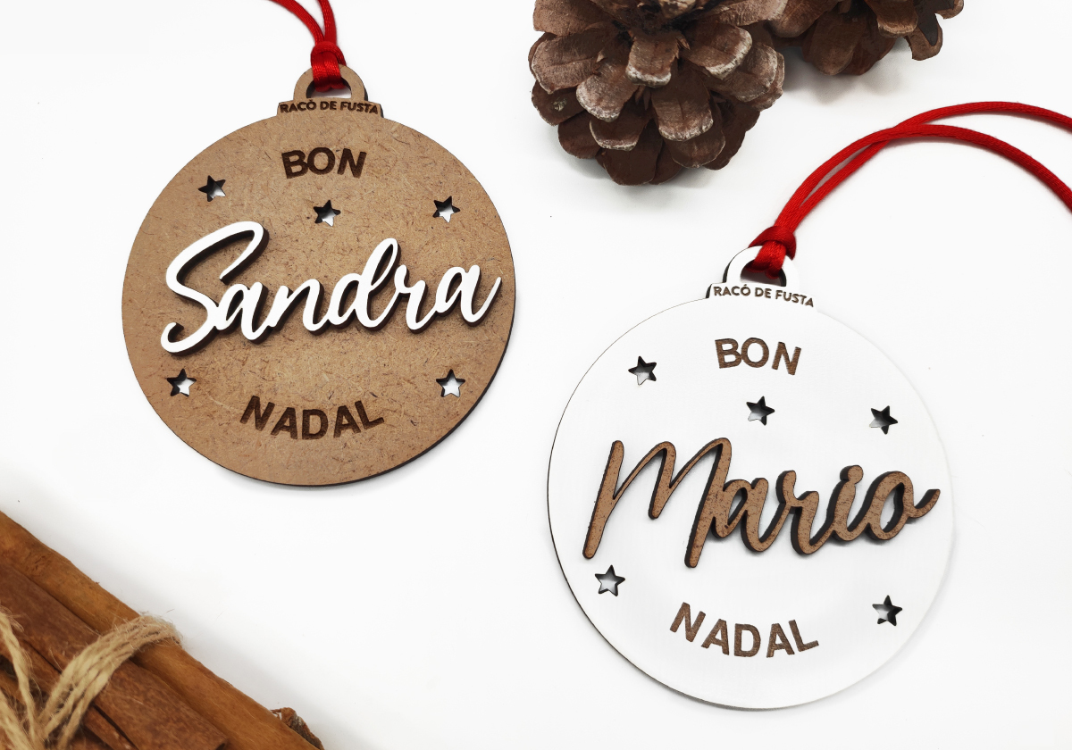 RacoDeFusta_BolaNavidad_EstrellasNombreRelieve_3 Bola Navidad Estrellas Nombre Relieve