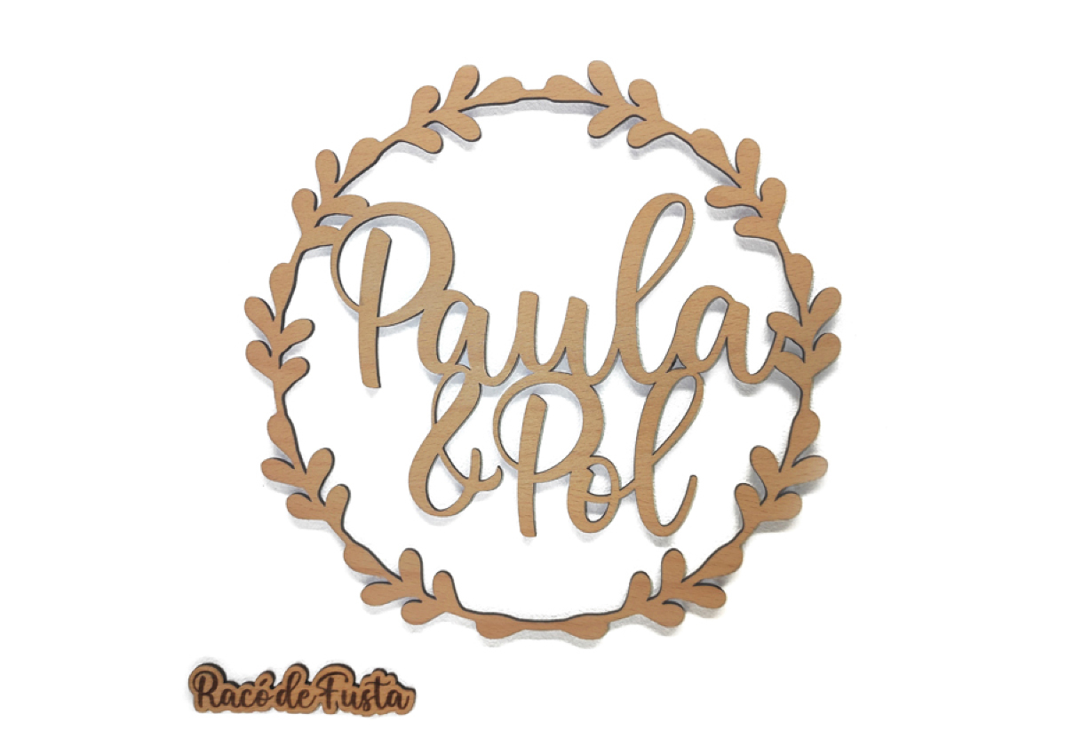 RacoDeFusta_CoronaMadera_NombrePersonalizado