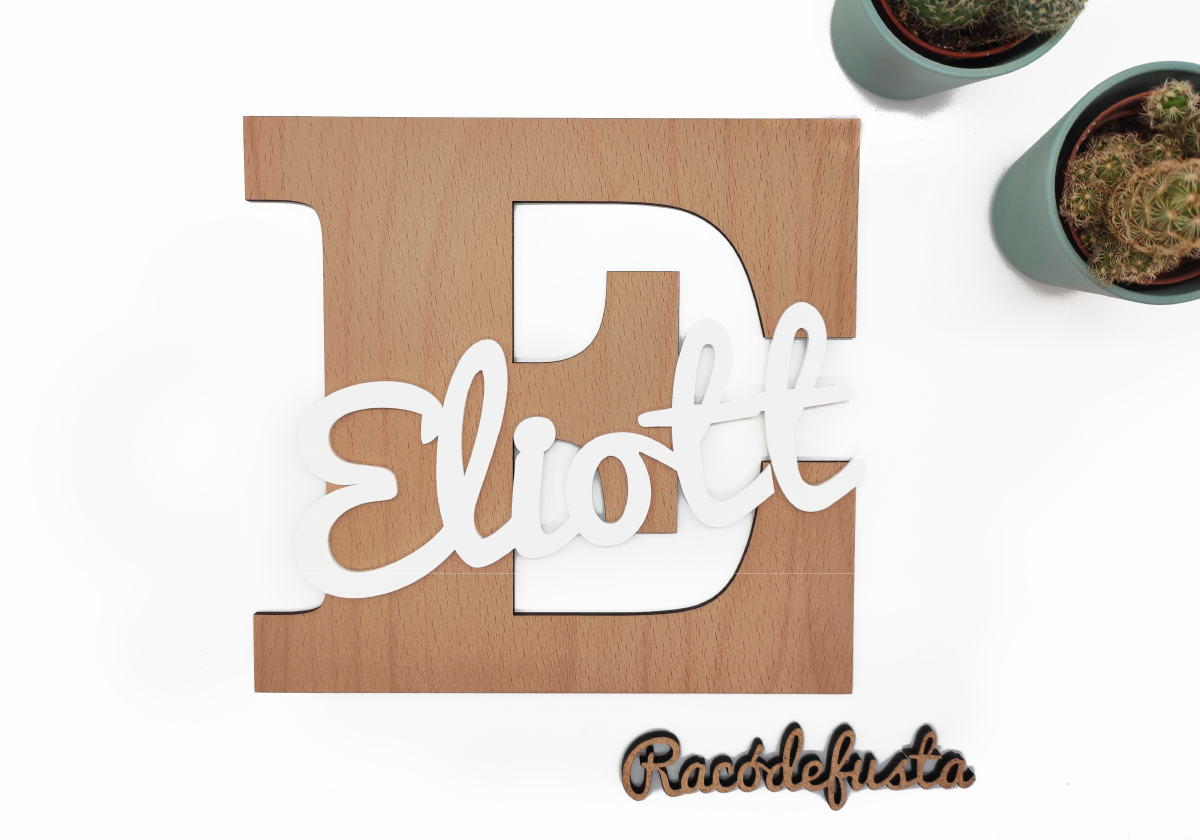 RacoDeFusta_InicialMadera_NombreAcrílico_1