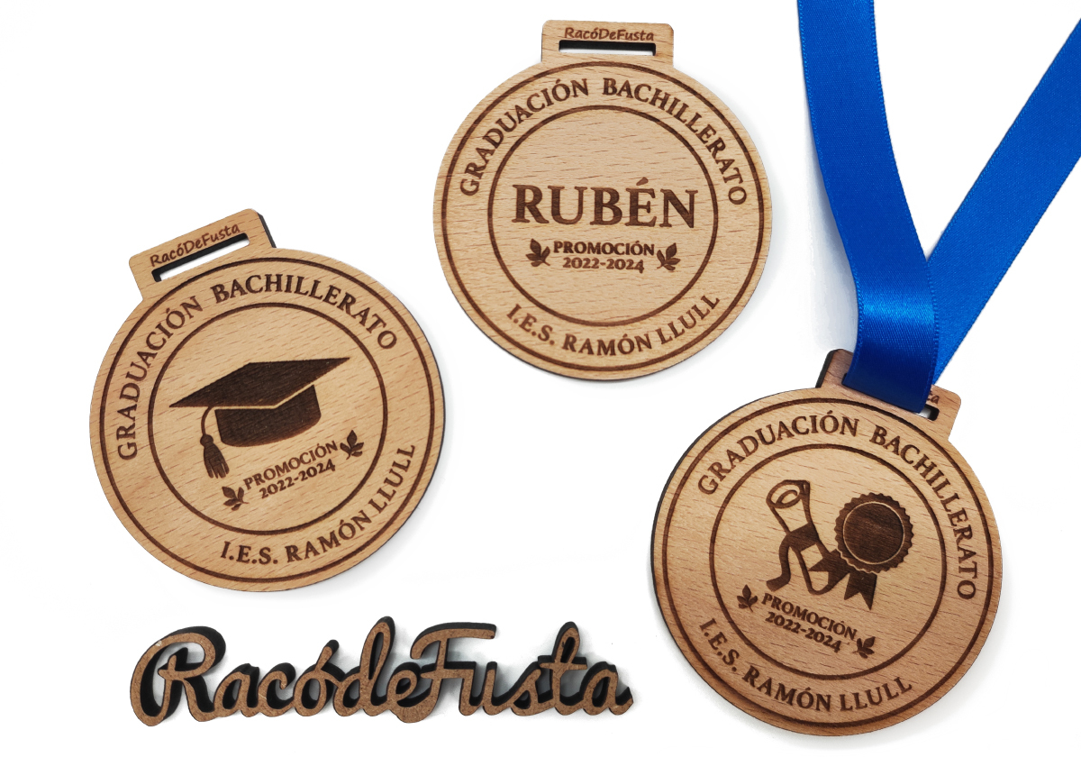 RacoDeFusta_MedallaMadera_GraduaciónBachillerato