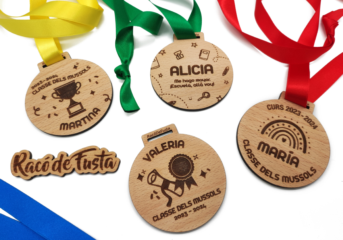 RacoDeFusta_MedallaMadera_GraduaciónClase_1