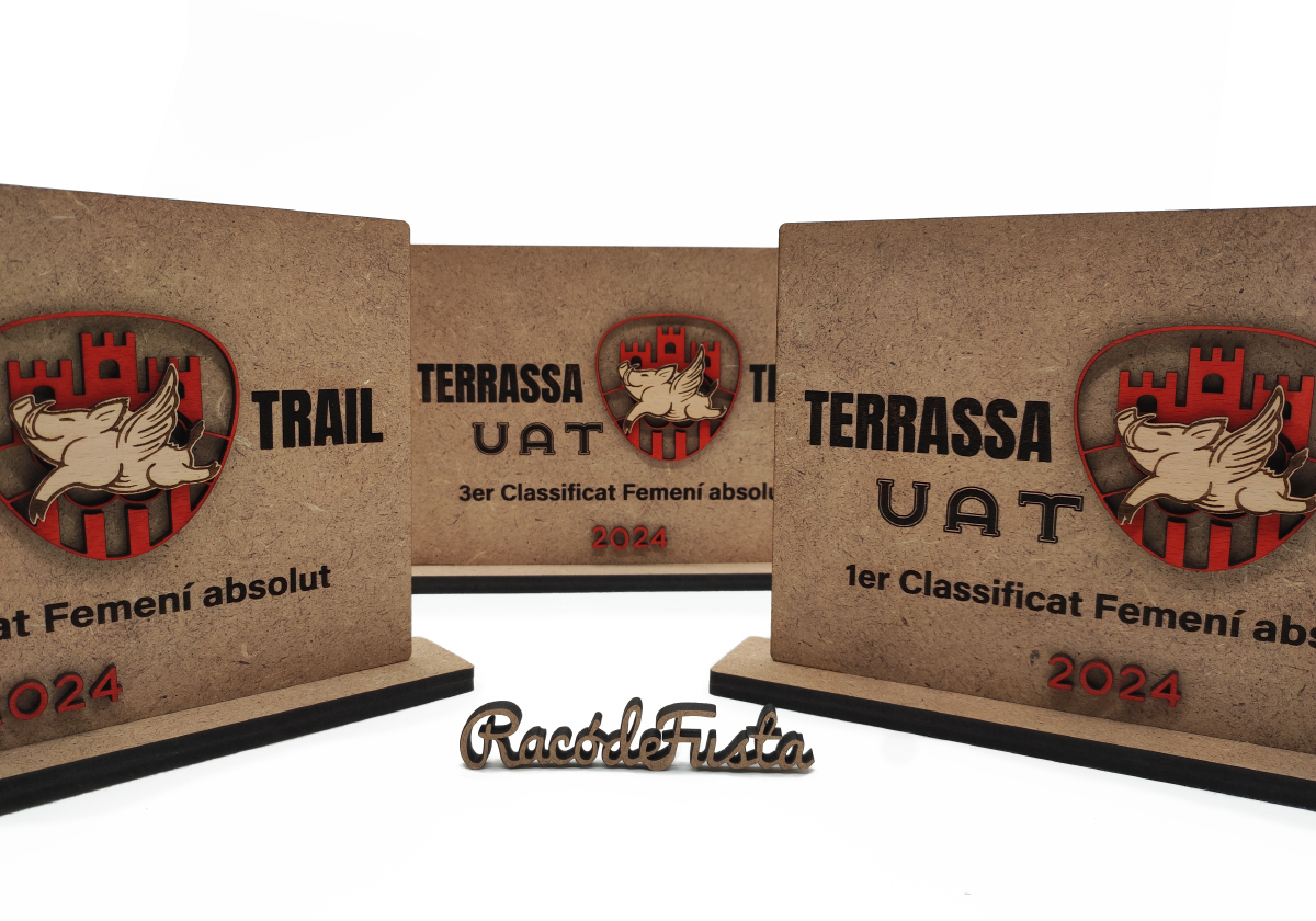 RacoDeFusta_TrofeoMadera_RelieveBase_2