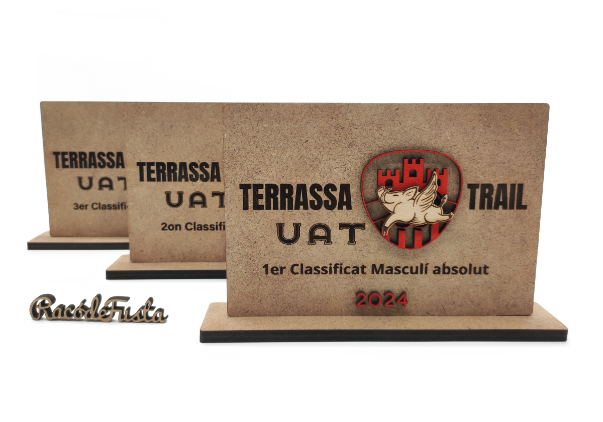 RacoDeFusta_TrofeoMadera_RelieveBase_3