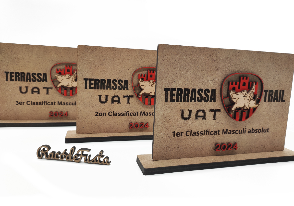 RacoDeFusta_TrofeoMadera_RelieveBase_4
