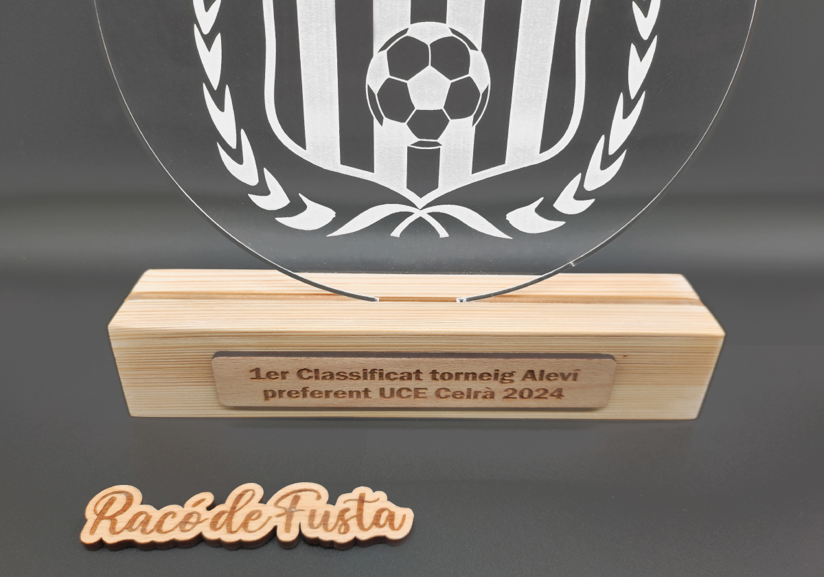 RacoDeFusta_TrofeoMetacrilato_Circular_BaseMaderaMaciza_2