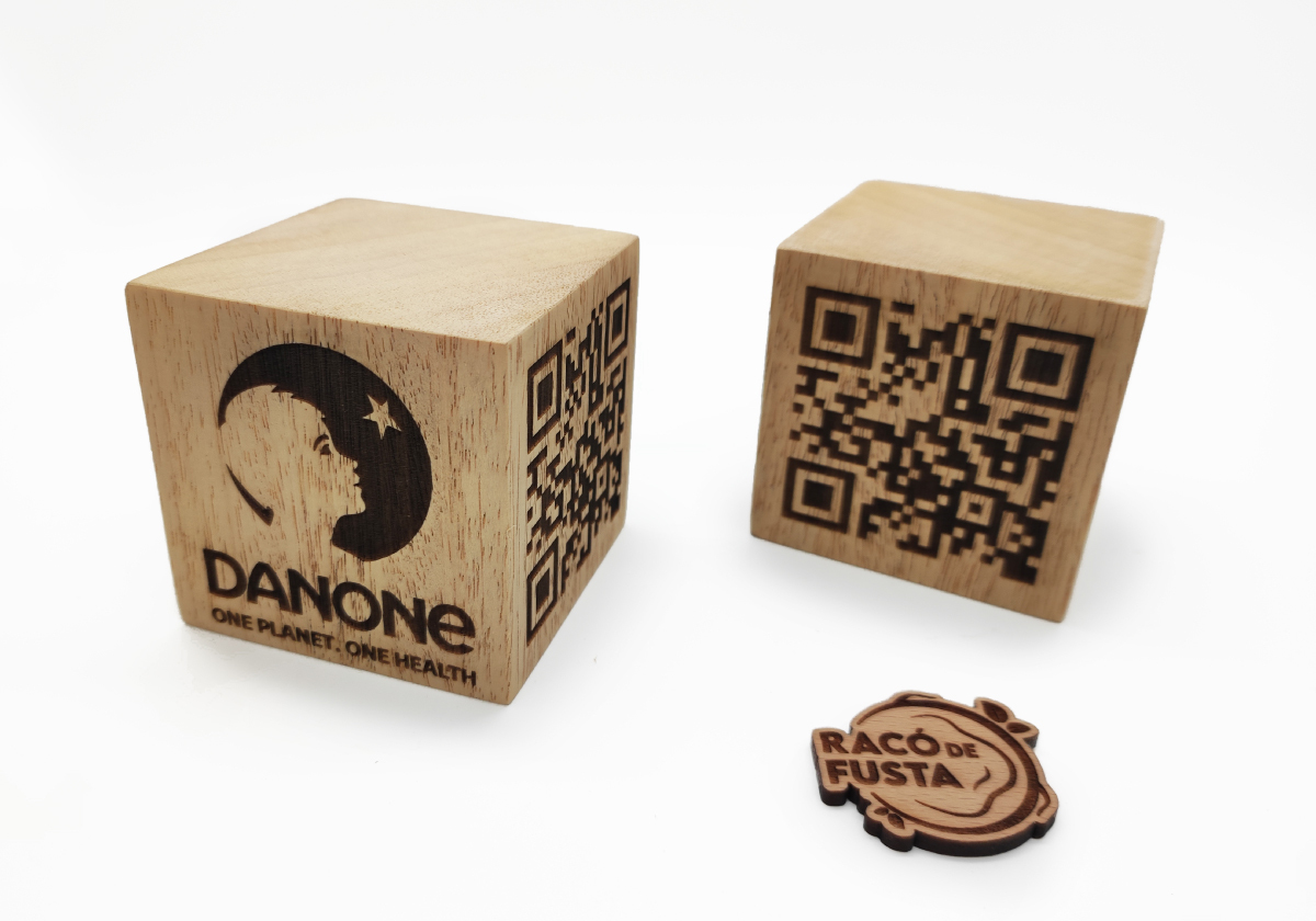 RacoDeFusta_Cubo Madera_Qr Personalizado
